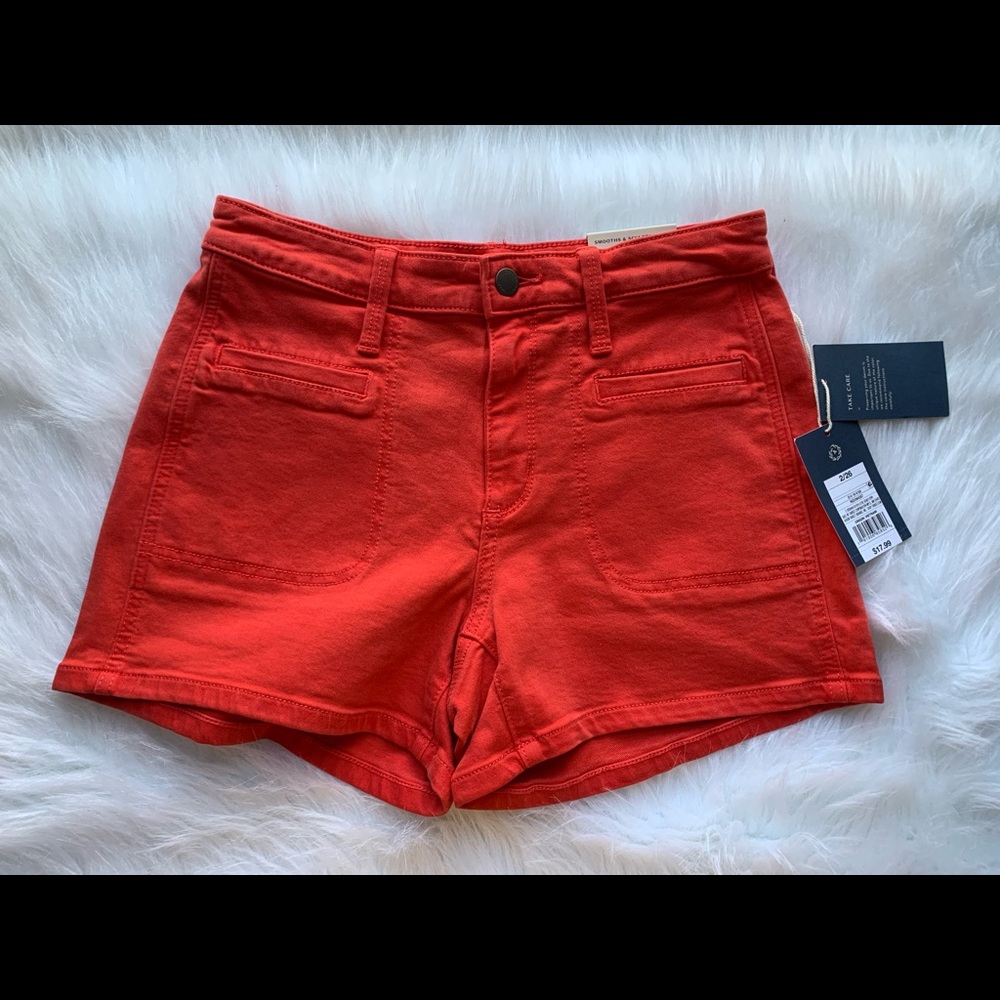 High Rise Midi Shorts Red